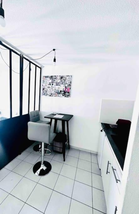 Апартаменты Studio Gare St Roch Avec Box De Garage Монпелье Экстерьер фото